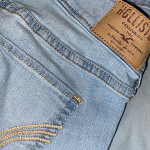 Hollister Jeans!!